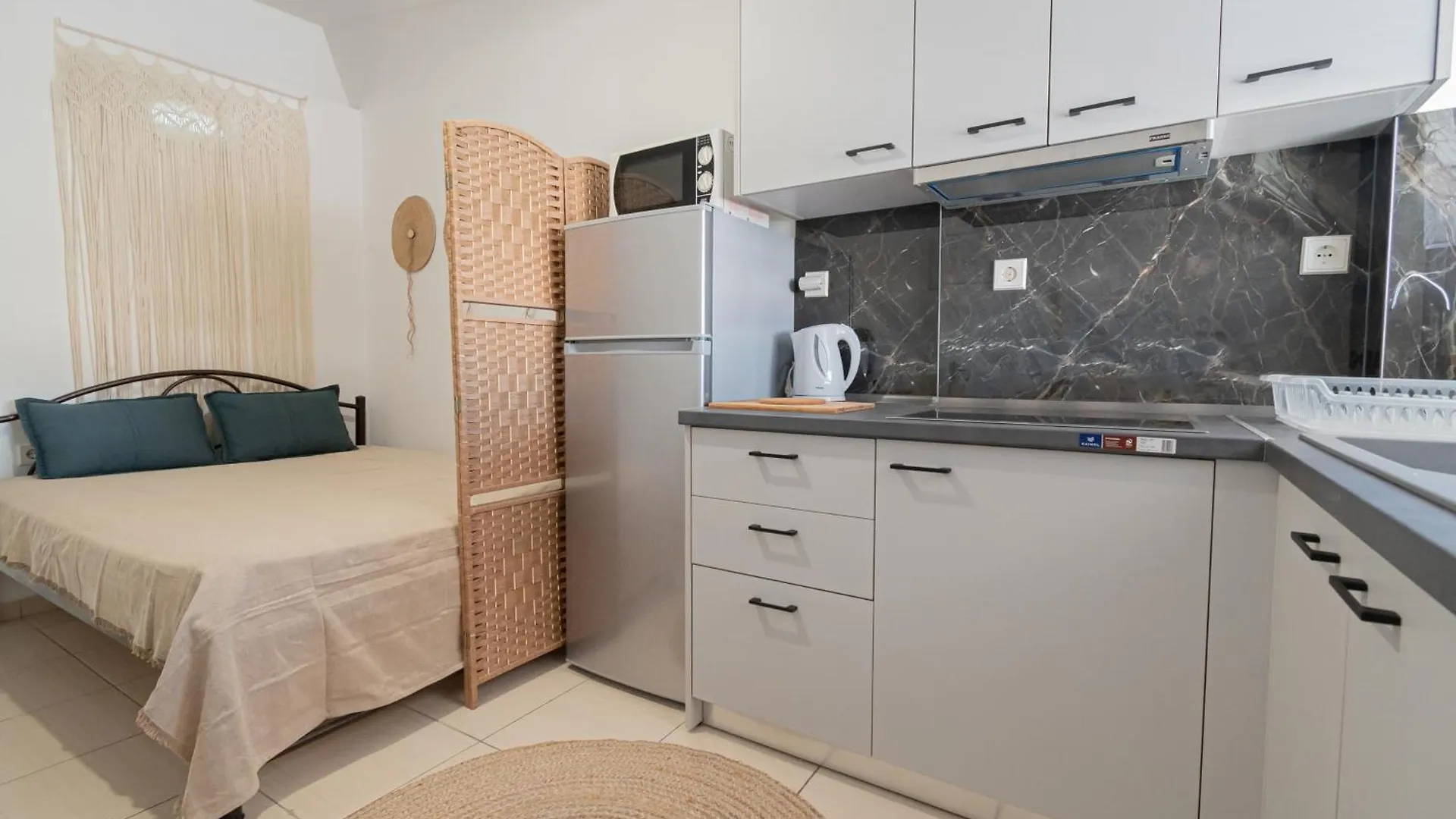 Tommy Seafront Apartments By Rentalspro - Nea Flogita Halkidiki Greece